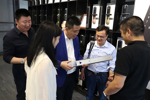 汇泰龙、智家人、黑龙，这几企业最近为何这么火?